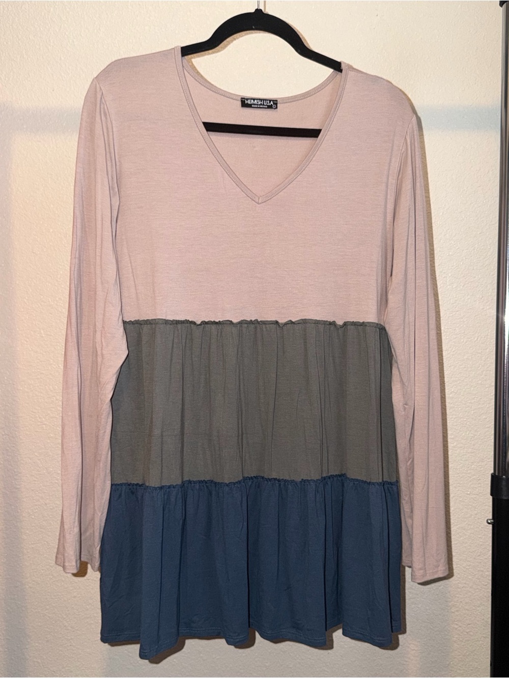 HEIMISH USA Long Sleeve V-Neck Colorblock Tunic - Light Pink, Olive, Blue